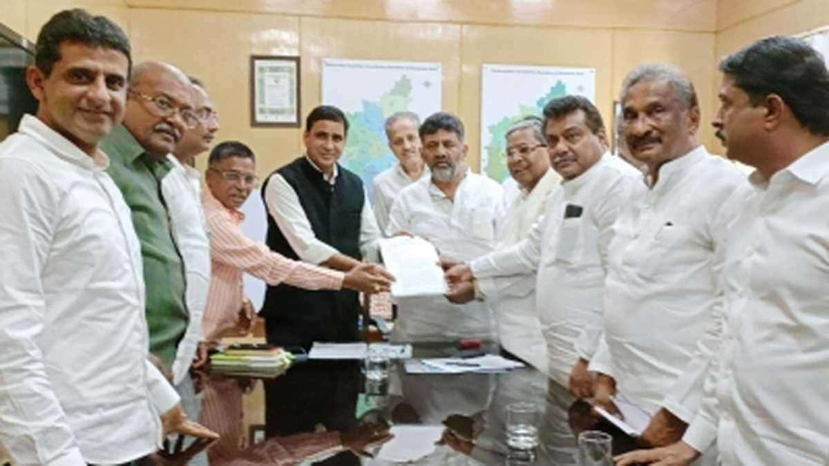 कर्नाटक कांग्रेस ने लगाया मतदाता सूची में घोटाले का आरोप, चुनाव आयोग में दर्ज कराई शिकायत